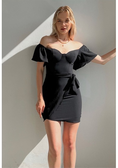 Fashion Cocktail Yaprak Kol Önden Bağlamalı Göğüs Pedli Mini Kokteyl Davet Gece Elbisesi Siyah Fashion Cocktail Yaprak Kol Önden Bağlamalı Göğüs Pedli Mini Kokteyl Davet Gece Elbisesi Siyah