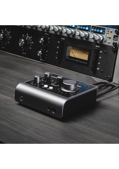 Ses Arabirimi İd4 Mkıı, Class A Konsol Mikrofon Ön Amplifikatör Yüksek Hızlı Usb-c, Monitör Karışımı Ve Monitör Panning Fonksiyonu, 2 Kulaklık Çıkışı, Mac/pc/Apple İos Uyumlu , Siyah, İd Mkıı Ses Arabirimi İd4 Mkıı, Class A Konsol Mikrofon Ön Amplifikatör Yüksek Hızlı Usb-c, Monitör Karışımı Ve Monitör Panning Fonksiyonu, 2 Kulaklık Çıkışı, Mac/pc/Apple İos Uyumlu , Siyah, İd Mkıı