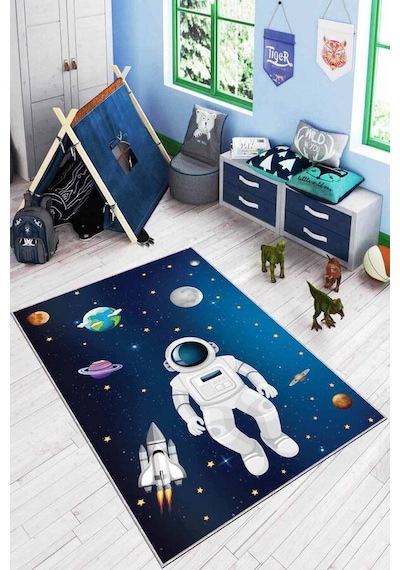 Lacivert Kaymaz Tabanlı Uzay Astronotlu Çocuk Halısı Ar172n11