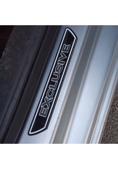 Renault 9 Exclusive Yazılı Pleksi Kapı Eşiği