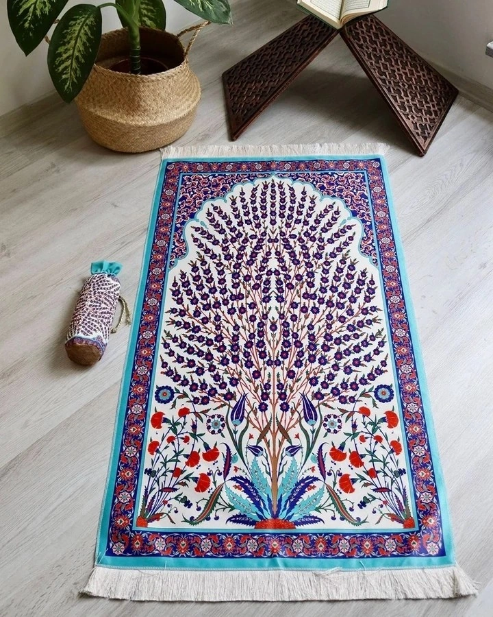 Çini Desenli İpek Dokulu Keseli Seccade Kırmızı Çok Renkli