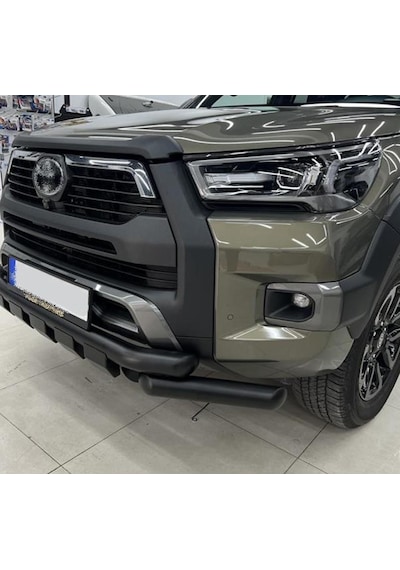 Toyota Hilux Siyah Ön Koruma Demiri 2023+