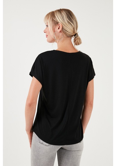 Lela Baskılı Bisiklet Yaka Regular Fit Bayan T Shirt 6671002 Siyah Lela Baskılı Bisiklet Yaka Regular Fit Bayan T Shirt 6671002 Siyah