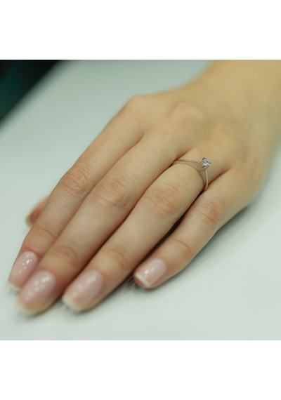 Lova D Renk 0,12 Karat Pırlanta Tektaş Yüzük - IDL Sertifikalı