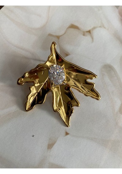 Pinery Jewels İri Taşlı Yaprak Paslanmaz Çelik Kadın Küpe Çifti Altın