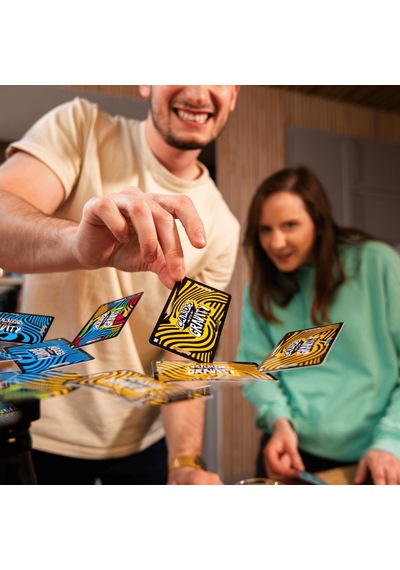 Big Potato Games - Cards Vs Gravity Pro Kutu Oyunu