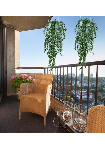 Yapay Çiçek Sarkan Beyaz Balkon Saksısında Şimşir Okaliptus