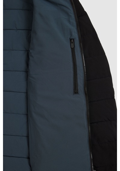 U.S. Polo Assn. Erkek Siyah Dik Yaka Fermuarlı Cepli Kapitone Desenli Mont 50326263-vr046