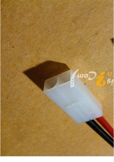 9.6v 2400mah Oyuncak Araba Bataryası Tamya Soket.