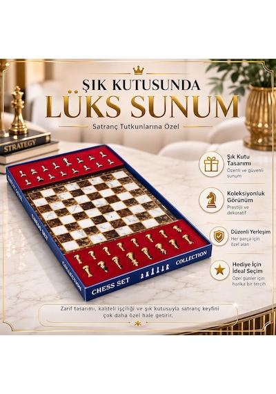 Lüks Metal Satranç Takımı Krom Figürlü 20x20 Cm Kehribar Tahta Dekoratif Koleksiyon Hediye Seti Özel