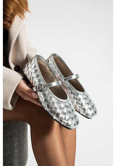 Dabab Shoes Elvıa Gümüş Kadın Örgü Dokulu Bilekten Bantlı Tokalı Mary Jane Düz Ayakkabı Babet Dabab Shoes Elvıa Gümüş Kadın Örgü Dokulu Bilekten Bantlı Tokalı Mary Jane Düz Ayakkabı Babet