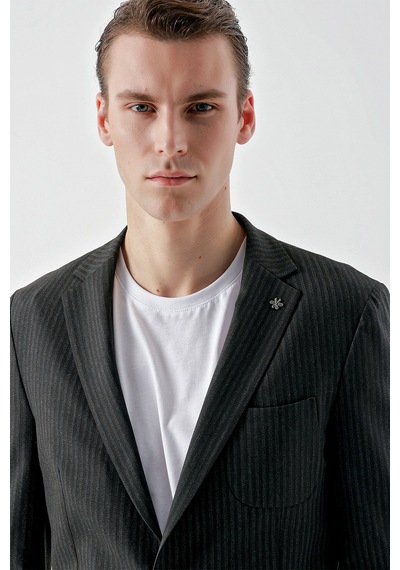 Morven Erkek Lacivert Poliviskon Trend Çizgili Desen Slim Fit Mono Yaka Takım Elbise 24mc001037200 Lacivert Morven Erkek Lacivert Poliviskon Trend Çizgili Desen Slim Fit Mono Yaka Takım Elbise 24mc001037200 Lacivert