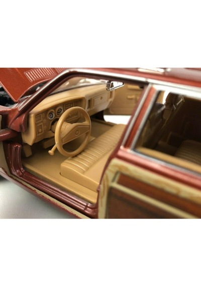 Motormax 1976 Chreysler Le Baron Town&country
