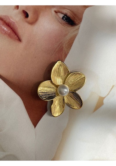 Pinery Jewels Top İncili Yaprak Paslanmaz Çelik Kadın Küpe Çifti Altın