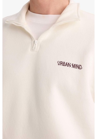 Defacto Boxy Fit Dik Yaka Yarım Fermuarlı Baskılı Sweatshirt G6476ax25wner105 Ekru-er105