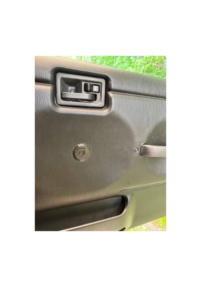1997-2006 Jeep Wrangler Kapı Paneli Cam Çevirme Kolu Tıpası