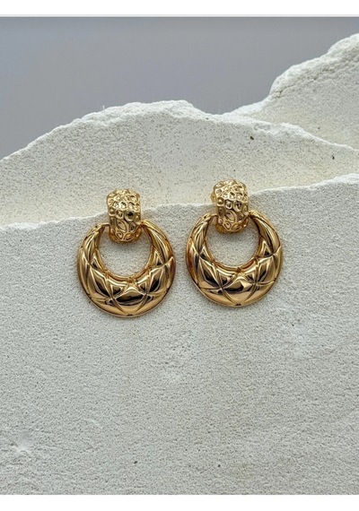 Kabartma Desenli Gold Renk Küpe Altın