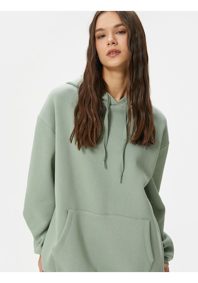 Koton Kapşonlu Sweatshirt Arkası Baskılı Rahat Kalıp Uzun Kollu Haki 4sal10460ık Haki Koton Kapşonlu Sweatshirt Arkası Baskılı Rahat Kalıp Uzun Kollu Haki 4sal10460ık Haki