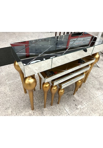 Dresuar-Zigon TOMBUL Model Kayın Ayak MDF tabla Parlak gold Füme cam Kaplama El Yapım Altın Dresuar-Zigon TOMBUL Model Kayın Ayak MDF tabla Parlak gold Füme cam Kaplama El Yapım Altın