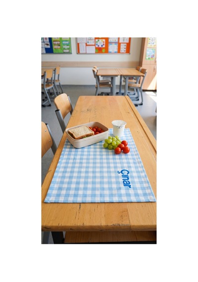Kişiye Özel İsim Nakışlı Duck Kumaş Beslenme Örtüsü 45x35 Cm Su Ve Leke Tutmaz Kumaş - 922807845