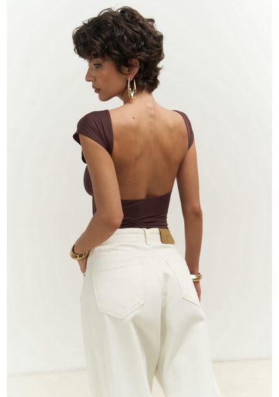 Mai Collection 2737 - Nives Sırt Dekolteli Kahve Crop