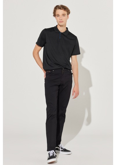 Wrangler Texas Slim Fit Dar Kesim Normal Bel Siyah Esnek Pantolon W12SEA001 Siyah