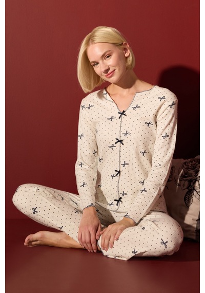 Fullamoda Puantiyeli Fiyonklu V Yaka Pijama Takımı Ekru