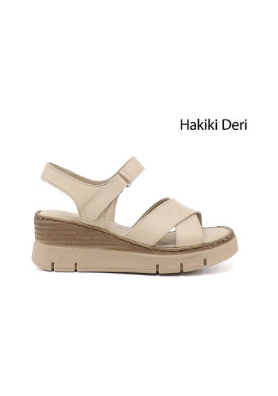 Gönderi(R) Gönderi R Kadın Bej Çapraz Bantlı Dolgu Topuklu Hakiki Deri Sandalet Dyza72745522 Gönderi(R) Gönderi R Kadın Bej Çapraz Bantlı Dolgu Topuklu Hakiki Deri Sandalet Dyza72745522