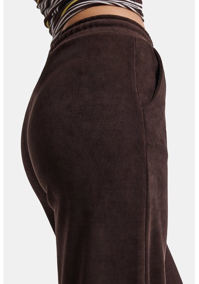 Kadın Acı Kahve W6-81 Flare Fit İnce Fitilli Esnek Velvet Kadife Kumaş Pantolon Acı Kahverengi