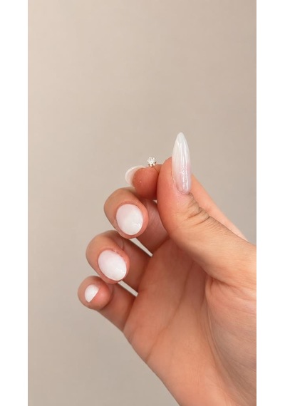 925 Ayar Gümüş Piercing Küpe Unisex Kare Zirkon Taşlı Mini Tragus Helix Minimal Tasarım Gold