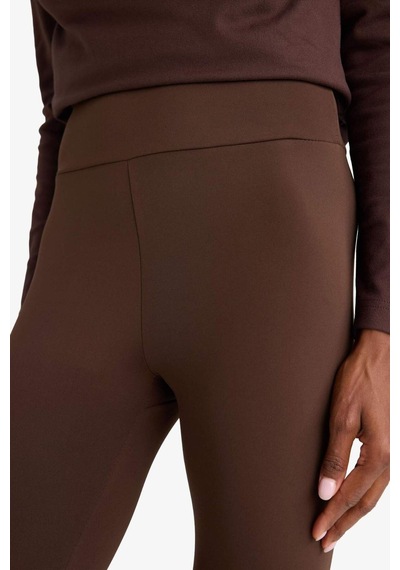 Defacto Defactofit Toparlayıcı Yüksek Bel İçi Yumuşak Tüylü Beli Saran Basic Düz Sporcu Tayt W8206az25aubn192 Kahve