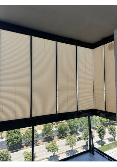 Blind-x Bej Plise Katlanır Cam Balkon Perdesi, Ofis Perdesi, Mutfak Perdesi, Salon Perdesi