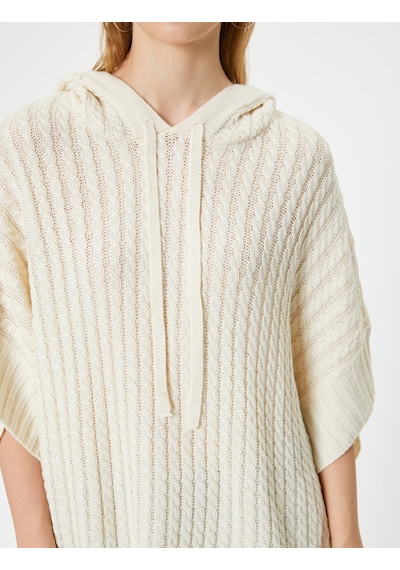 Koton Oversize Triko Panço Kapüşonlu Örgü Dokulu Kısa Kollu Ekru 5wal90033ht Ekru