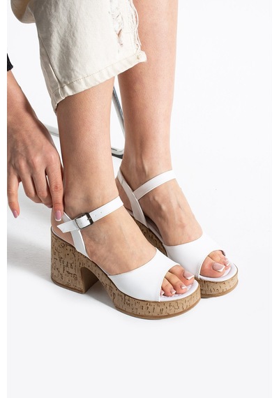 Dabab Shoes Loreva Kadın Beyaz Platform Taban 9 Cm Kalın Topuklu Bilekten Bantlı Sandalet Dabab Shoes Loreva Kadın Beyaz Platform Taban 9 Cm Kalın Topuklu Bilekten Bantlı Sandalet