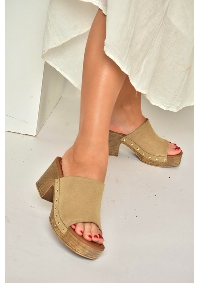 Fox Shoes Y996594002 Bej Süet Kalın Topuklu Kadın Terlik Bej