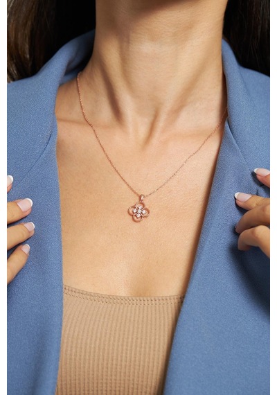 Erdobia Zirkon Taşlı Rose One Cleef Yonca Gümüş Kolye