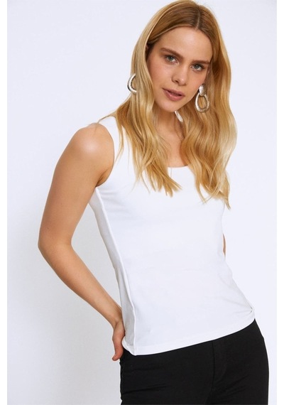 Quzu Kadın Beyaz Basic Bluz T-shirt - 15y60009-02 001