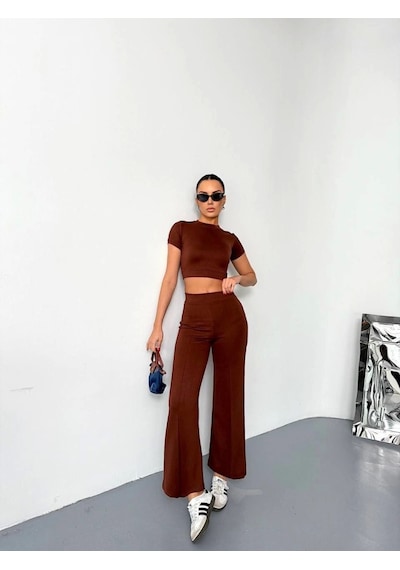 Mythrıva Osy Modal Yumuşak Dokulu Kumaş Kısa Kollu Crop Alt Ispanyol Paça Pantalon Ikili Takım - Kahverengi Mythrıva Osy Modal Yumuşak Dokulu Kumaş Kısa Kollu Crop Alt Ispanyol Paça Pantalon Ikili Takım - Kahverengi