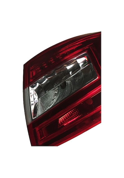 SKODA OCTAVİA STOP LAMBASI ARKA FAR SAĞ TARAF 2013--2016 LEDLİ