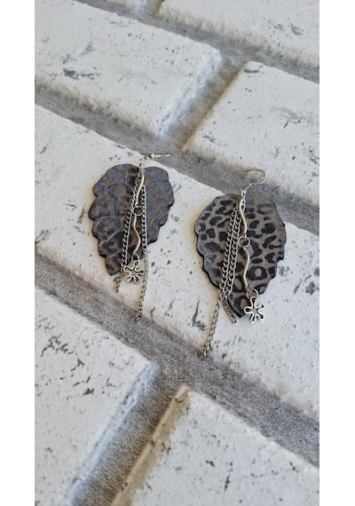 Metalik Gri Leopar Deri Zincir Detaylı Bohem Küpe
