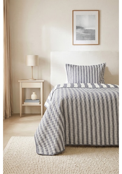 Ocean Home Textile Pamuklu Kapitoneli Antrasit Renk Çizgi Desen Tek Kişilik Yatak Örtüsü Seti 1 Adet 180 X 230 / 1 Adet 50 X 70 Cm