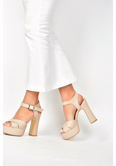 Fox Shoes Ten Platform Topuklu Kadın Ayakkabı M348202409 Ten Rengi