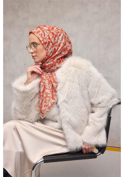 Silk Home Pamuk Polyester Soft Eşarp Turuncu Çiçek Desenli Kaymaz Dokulu Tok Duruşlu 90x90 Çok Renkli