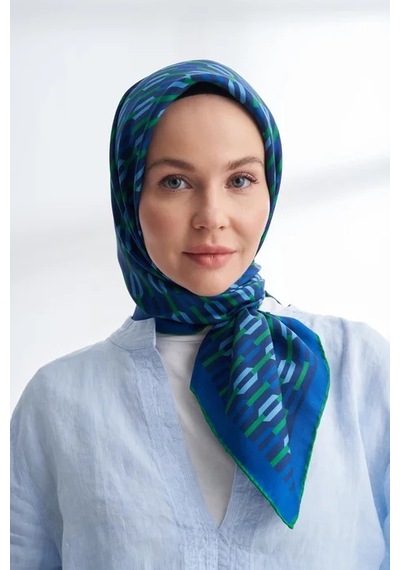Armanda Lıne Desen Twıll İpek Eşarp -4304 - 90 X 90 / Zümrüt - 42 Zümrüt - 42