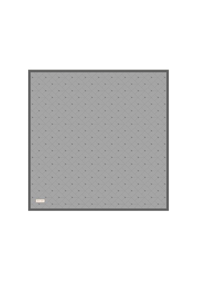 Pierre Cardin Açık Gri Logo Desenli 90x90 İpek Krep Saten Eşarp Açık Gri Logo Desenli Açık Gri Logo Desenli