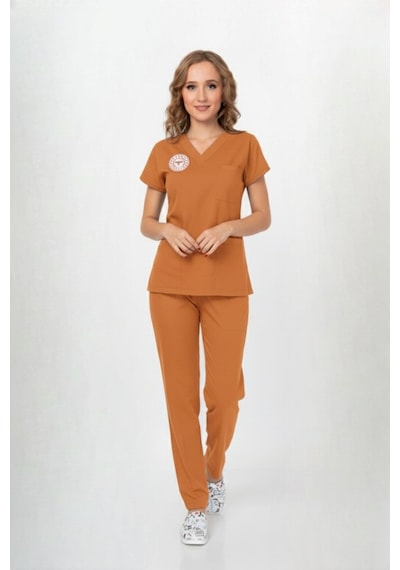Unisex Turuncu Klinik Destek İşçi Kadrosu Scrubs Takım Sağlık Bakanlığı Yeni Yönetmeliğe Uygun Turuncu