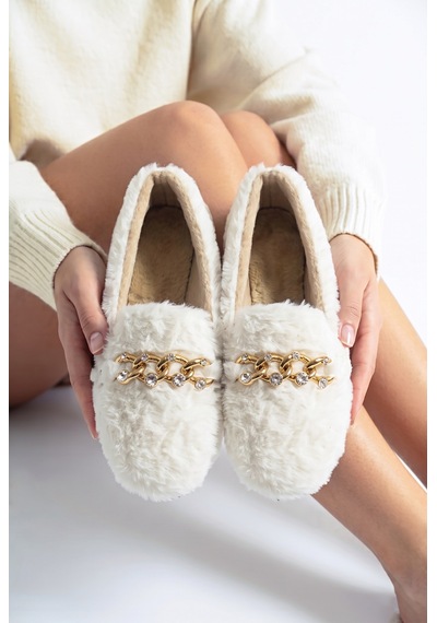 Nmoda Kadın Peluş Panduf Gold Zincir Taşlı Aksesuarlı Kapalı Loafer Yumuşak Tabanlı Kışlık Rahat Babet Beyaz