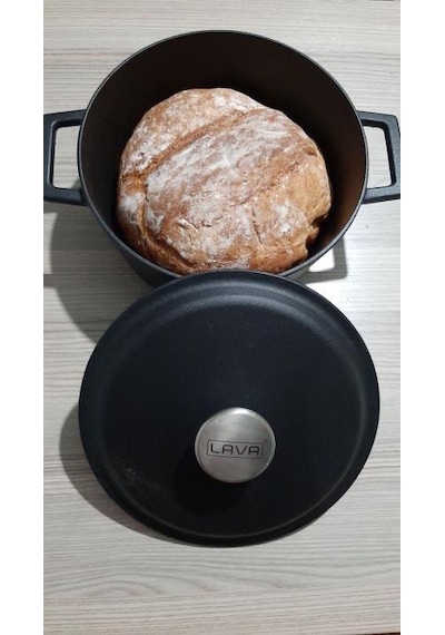 Lava Döküm Yuvarlak Tencere. Çap 26Cm.