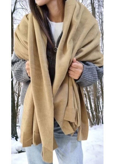 Tezzgelsin Kadın Kışlık Püsküllü Polar Şal Camel
