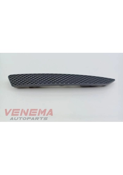 Ford Kuga 2012 Yılında Çıkan Kasa Far Alt Süs Panjuru Sağ Oem No: Cv448228aa